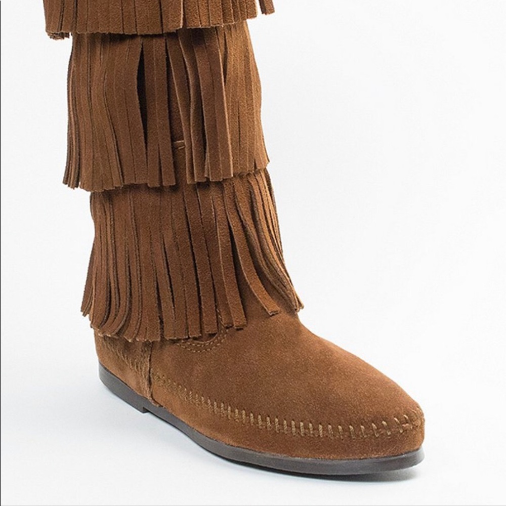 Minnetonka 3 layer Fringe Boots